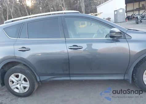 2015 Toyota Rav4 Le z USA, uszkodzony, nr VIN JTMBFREV3FD125527